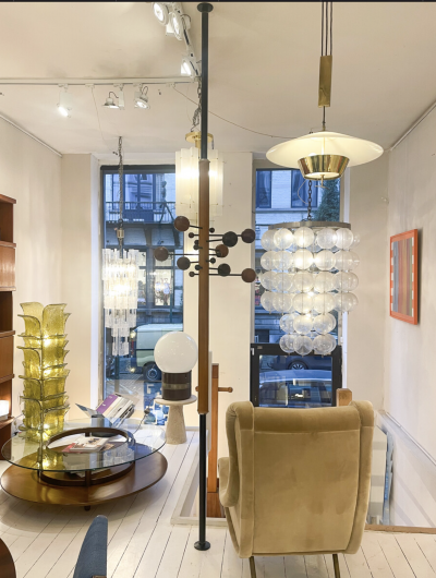 Osvaldo Borsani Early Edition T16 Coat Rack by Osvaldo Borsani for Tecno Italy 1960s