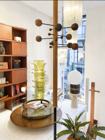 Osvaldo Borsani Early Edition T16 Coat Rack by Osvaldo Borsani for Tecno Italy 1960s