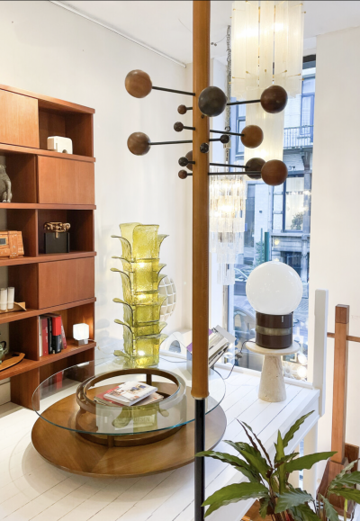 Osvaldo Borsani Early Edition T16 Coat Rack by Osvaldo Borsani for Tecno Italy 1960s