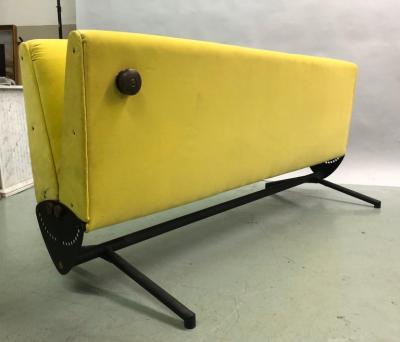Osvaldo Borsani Italian Midcentury D 70 Sofa Bed by Osvaldo Borsani Tecno New Upholstery