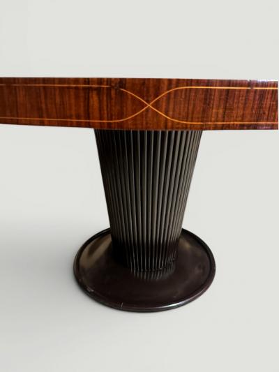 Osvaldo Borsani Italian Midcentury Round Dining Table attributed to Osvaldo Borsani 1950s