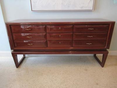 Osvaldo Borsani Italian Modern Mahogany Nine Drawer Chest of Drawers Sideboard Osvaldo Borsani