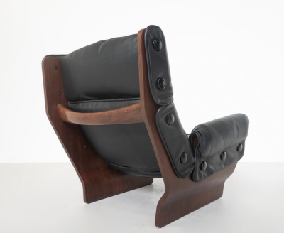 Osvaldo Borsani Mid Century Modern Canada P110 Armchair and Ottoman by Osvaldo Borsani for Tecno