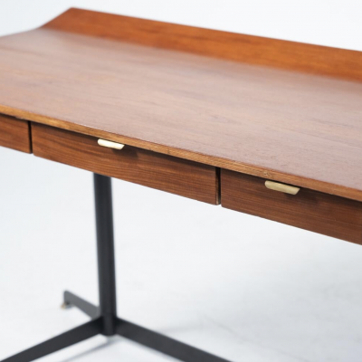Osvaldo Borsani Mid century Wooden Desk with Drawers by Osvaldo Borsani for Tecno Italy 1958