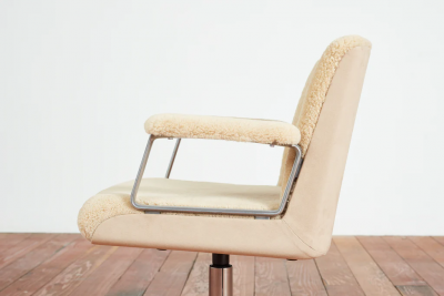 Osvaldo Borsani OSVALDO BORSANI SHEARLING OFFICE CHAIR