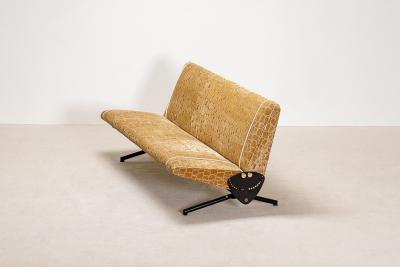 Osvaldo Borsani OSVALDO BORSANI SOFA D70 FOR TECNO