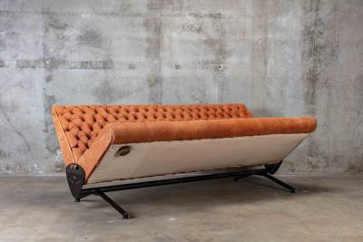Osvaldo Borsani OSVALDO BORSANI TUFTED LEATHER SOFA