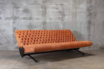 Osvaldo Borsani OSVALDO BORSANI TUFTED LEATHER SOFA