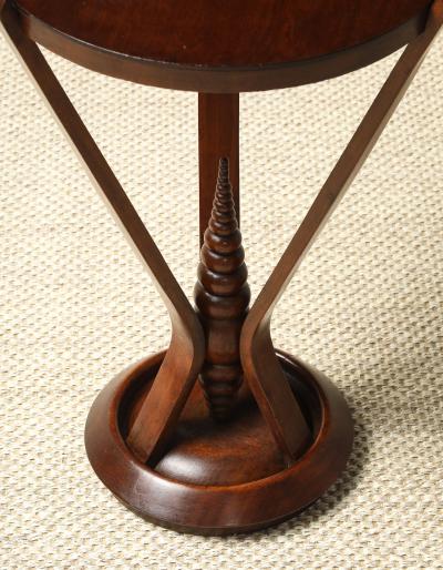 Osvaldo Borsani Osvaldo Borsani Attributed Walnut Side Table circa 1940