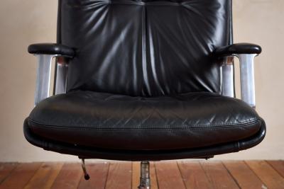 Osvaldo Borsani Osvaldo Borsani Desk Chair