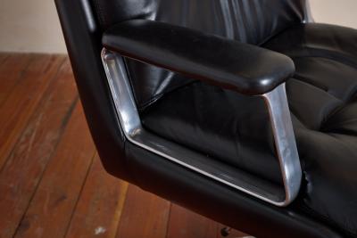 Osvaldo Borsani Osvaldo Borsani Desk Chair