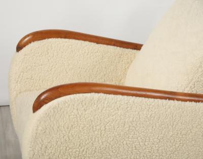 Osvaldo Borsani Osvaldo Borsani Pair of Sheepskin and Oak Lounge Chairs circa 1945