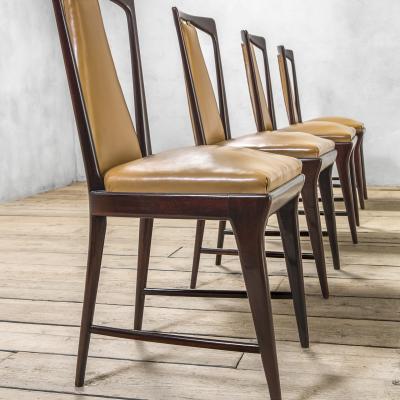 Osvaldo Borsani Osvaldo Borsani Set of Six Dining Chairs for ABV