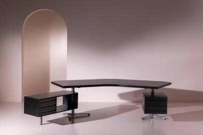 Osvaldo Borsani Osvaldo Borsani T96 Executive Desk for Tecno Italy 1956
