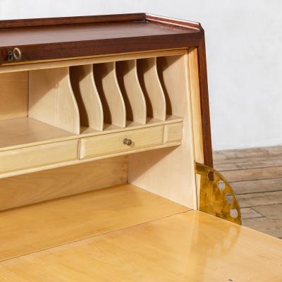 Osvaldo Borsani Osvaldo Borsani Wooden Cabinet with Desk mod 7011