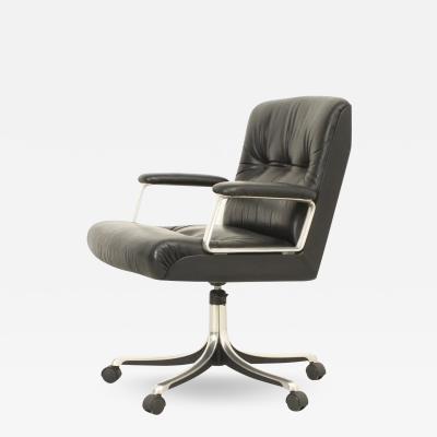 Osvaldo Borsani P126 Leather Office Chair by Osvaldo Borsani for Tecno 1976