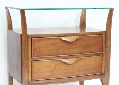 Osvaldo Borsani Pair of Mahogany Nightstands by Osvaldo Borsani 1950 Italy