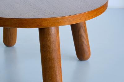 Otto Faerge Otto F rge Round Coffee Table in Oak Denmark 1940s