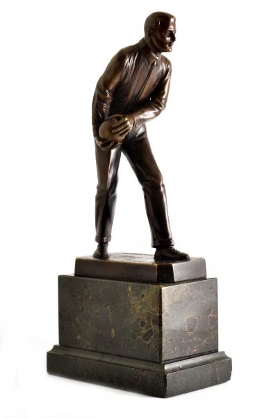 Otto Schmidt Hofer SCHMIDT HOFER 1873 1925 BERLIN GERMANY BRONZE FIGURE OF A BOWLER ART DECO 