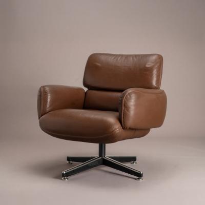 Otto Zapf Otto Zapf Executive Lounge Chair by Knoll in Original Chocolate Brown Leather