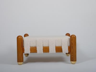 Ottoman in wool boucle wood and brass