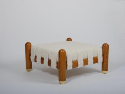 Ottoman in wool boucle wood and brass