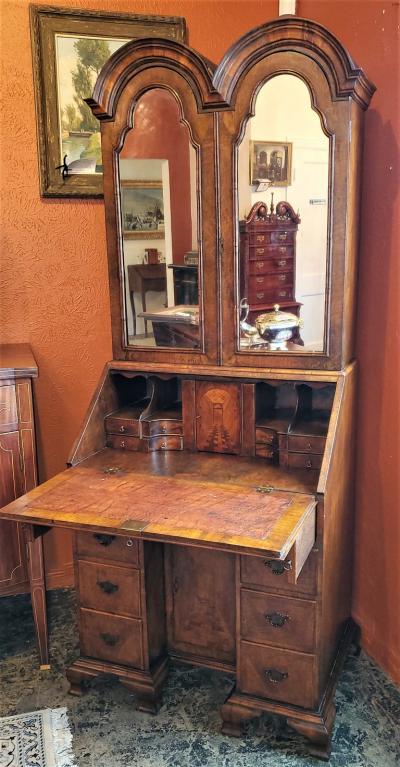 Outstanding Early 18th Century English George I Secretary