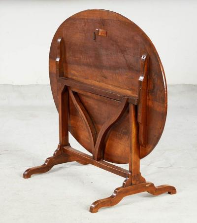Oval Fruitwood Vineyard Table