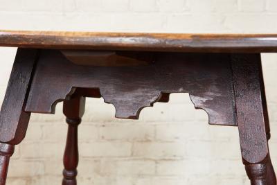 Oval Tavern Table with Tiger Maple Top