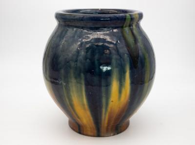Oversized ceramic vase with Blue Cream glaze