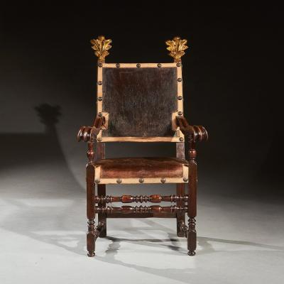 PAIR OF 17TH CENTURY ITALIAN BAROQUE PARCEL GILT WALNUT LEATHER ARMCHAIRS