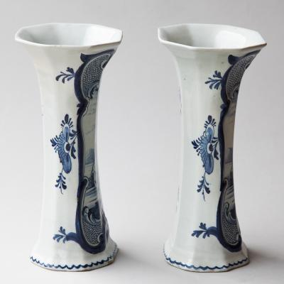 PAIR OF 18TH CENTURY OCTAGONAL DELFT VASES