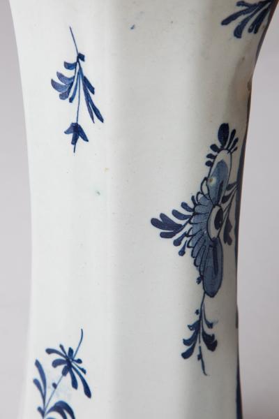 PAIR OF 18TH CENTURY OCTAGONAL DELFT VASES