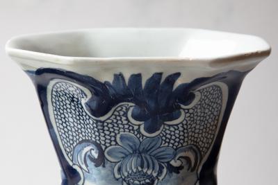 PAIR OF 18TH CENTURY OCTAGONAL DELFT VASES
