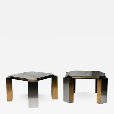 PAIR OF 1980S MODERNIST LOW TABLES IN ENAMELED STEEL AND PATINATED BRASS