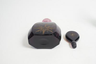 PAIR OF 19TH CENTURY BOHEMIAN GLASS ETCHED DECANTERS