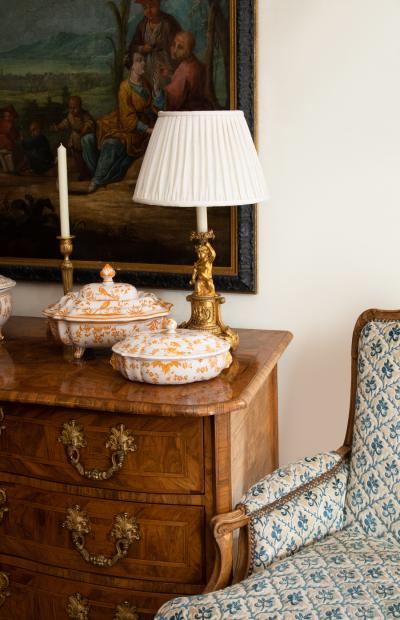 PAIR OF 19TH CENTURY GILT BRONZE CANDLESTICKS CONVERTED TO TABLE LAMPS