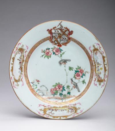 PAIR OF CHINESE EXPORT PORCELAIN CHARGERS