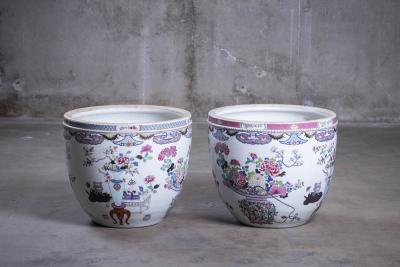 PAIR OF CHINESE FAMILLE ROSE JARDINAIRES