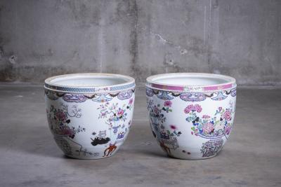 PAIR OF CHINESE FAMILLE ROSE JARDINAIRES