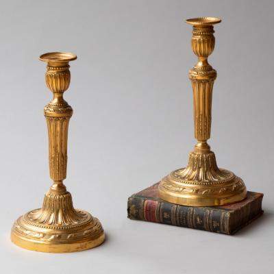 PAIR OF GILT BRONZE 18TH CENTURY LOUIS XVI CANDLESTICKS
