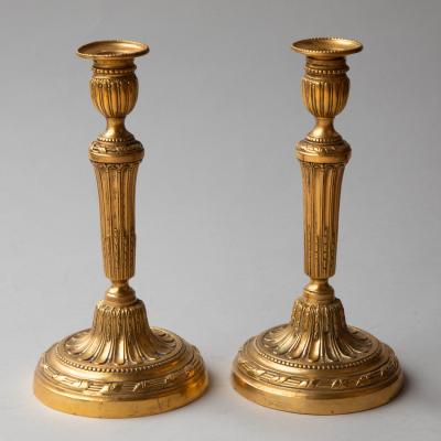 PAIR OF GILT BRONZE 18TH CENTURY LOUIS XVI CANDLESTICKS