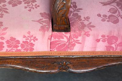 PAIR OF R GENCE PERIOD CARVED BEECH FAUTEUILS OR ARMCHAIRS