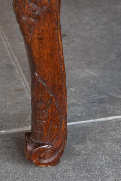 PAIR OF R GENCE PERIOD CARVED BEECH FAUTEUILS OR ARMCHAIRS