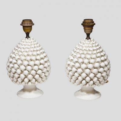 PAIR OF VINTAGE PINE CONE SHAPE WHITE CERAMIC TABLE LAMPS
