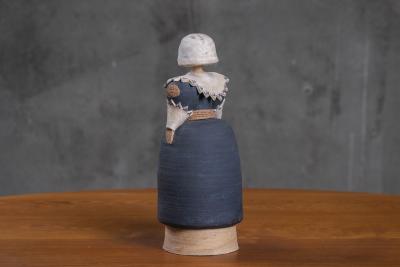 PAMELA WEIR QUITON PAMELA WEIR QUITON CERAMIC DOLL 1635
