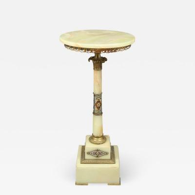 PEDESTAL TABLE