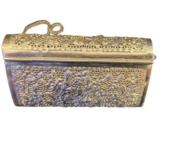 PETITE PIERCED FLORAL DESIGN SILVER PLATED HANDBAG