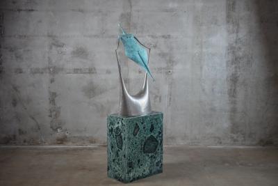 PHILIPPE HIQUILY SWINGING LADY 