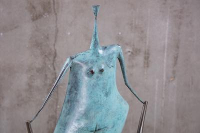 PHILIPPE HIQUILY SWINGING LADY 